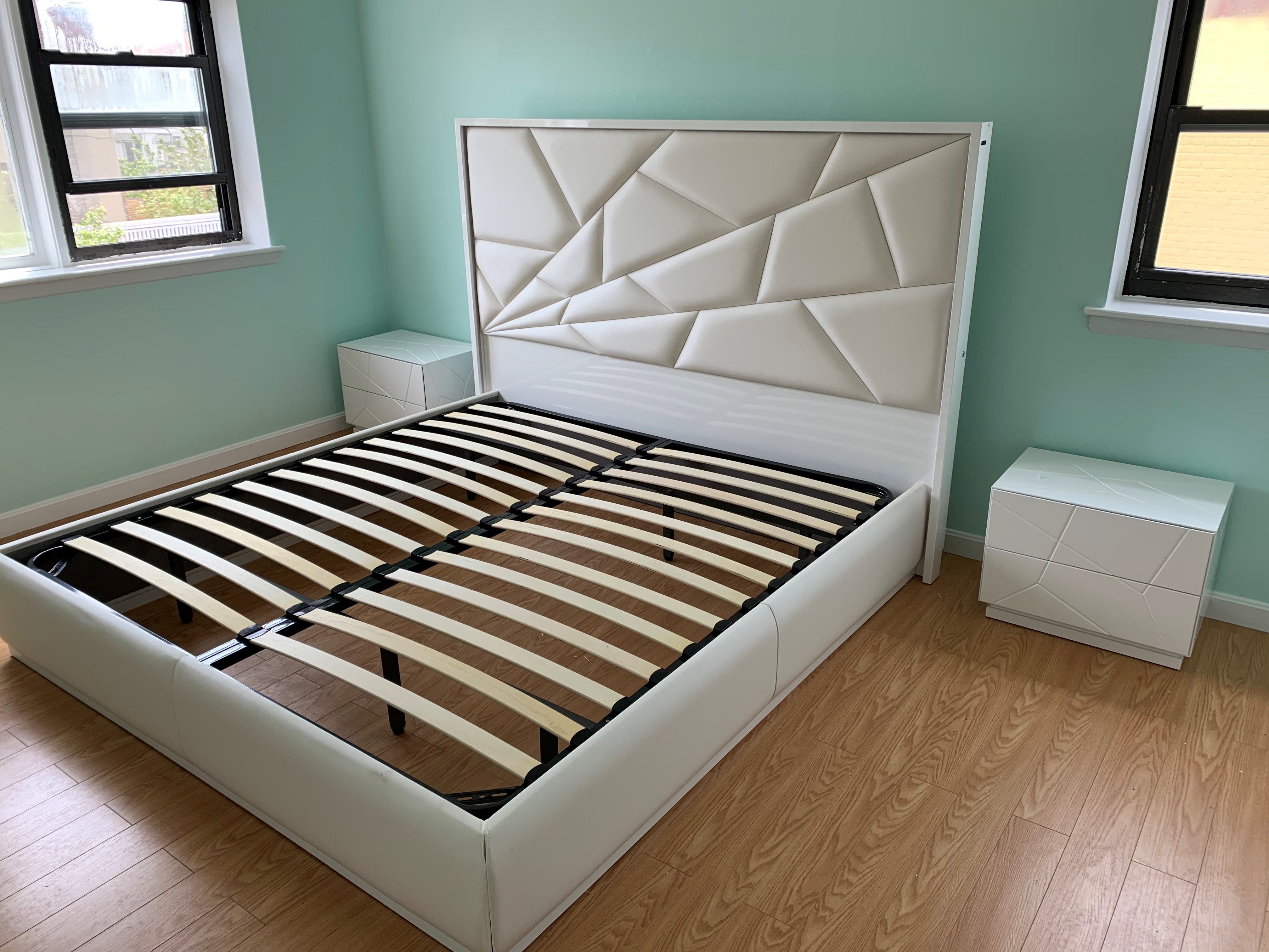 Kiu Bedroom Real Life Photo