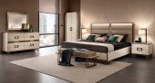 Poesia QS Bedroom w/ Light